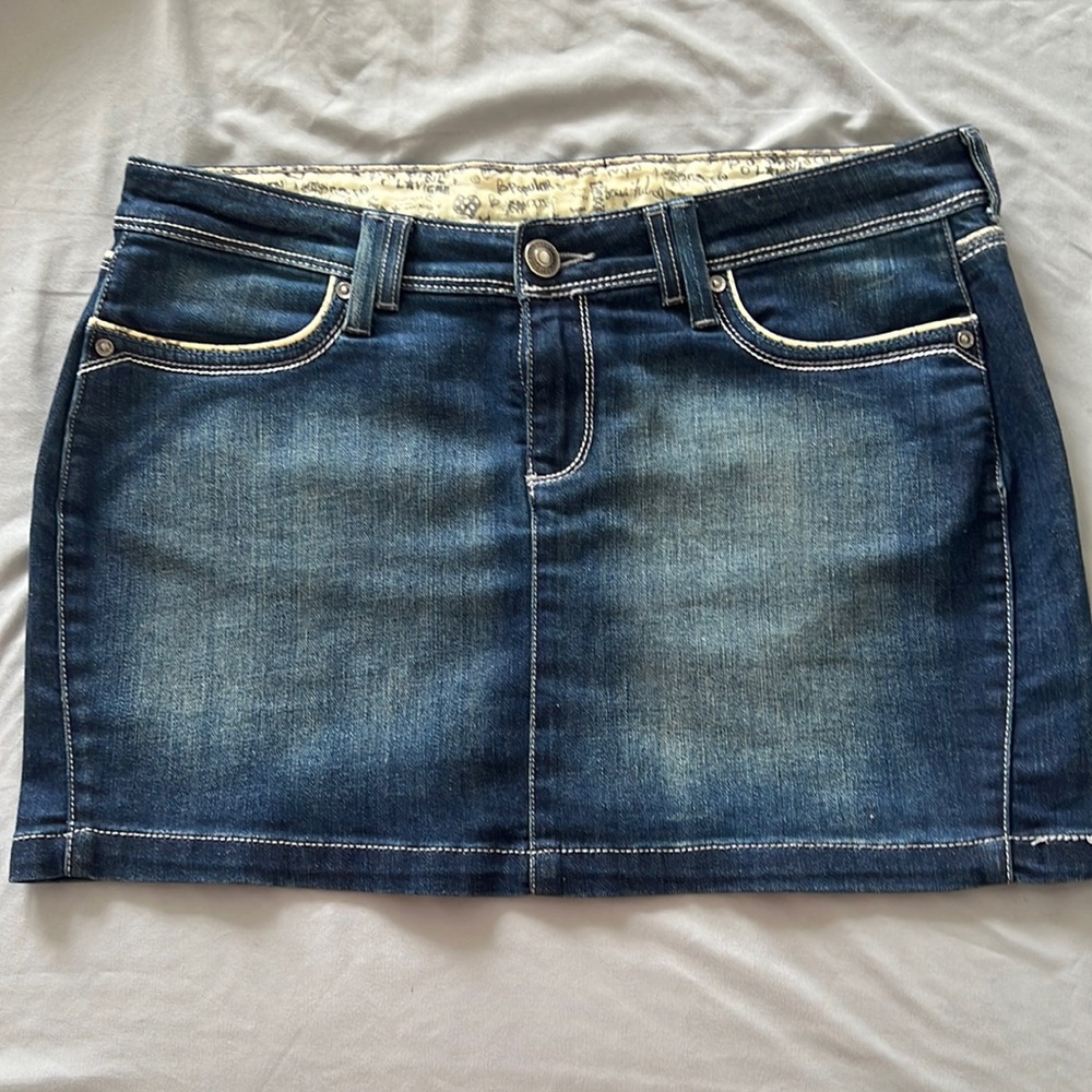 Levis-Blue denim skirt